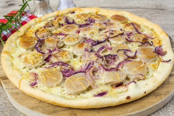 tarte au boudin blanc et oignons rouges