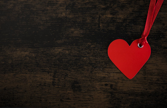 Happy valentine day hearts on wooden background