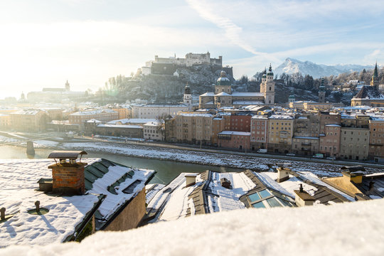 Salzburg im Winter, Morgensonne und Schnee