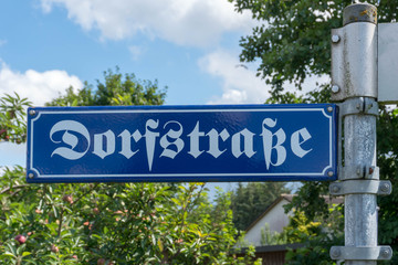 Strassenschild Dorfstra&szlig;e