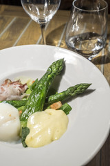 asparagus and garlic sauce