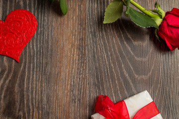 valentines card valentines day card valentine day heart on table valentines day gift box gift heart roses and hearts roses romance flowedesign table wood celebration valentine gift love background red