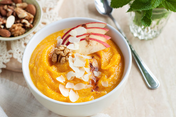 Pumpkin porridge with nuts and apple