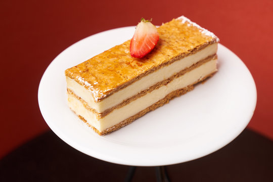 Milfey napoleon cake with fresh strawberries