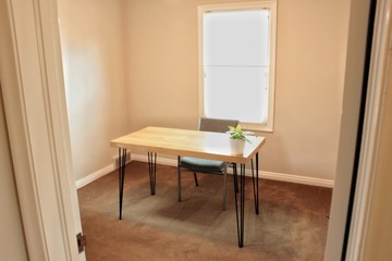 Minimalist Desk