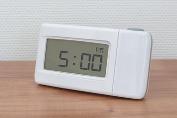 Clock radio - Time - 05.00 PM