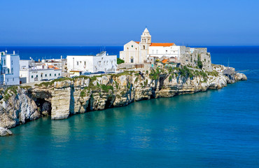 The marine landscapes and the colors of the Gargano
