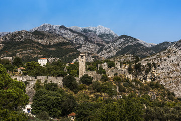 Fototapeta na wymiar Panorama of Stari Bar fortress surrounded by mountains, Montenegro, Europe
