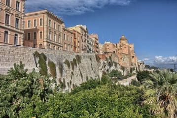 Panorama di Cagliari. Cattedrale, bastioni e Giardino sotto le mura