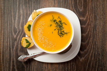 yellow crem soup
