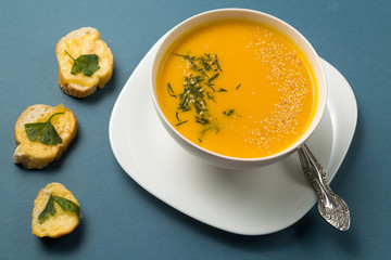 yellow crem soup