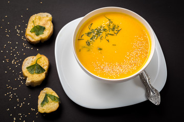 yellow crem soup