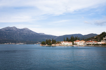 Fototapeta na wymiar Village in Kotor bay