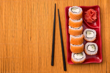 sushi roll with salmon and philadelphia