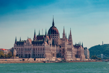 Obraz premium Budapest parliament building