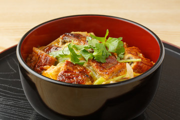 うな玉丼