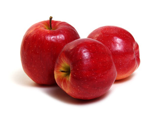 Fototapeta na wymiar Red apple on white