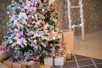 Christmas decorations in the interior