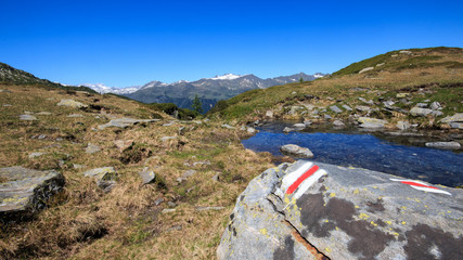 paesaggio in Alta Leventina, salendo al lago di Prato - Svizzera