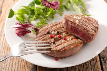 grilled beef and pepper