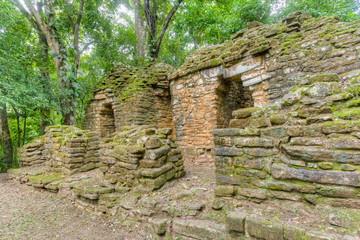 Yaxchil&aacute;n ist eine historische Maya-Stadt am Fluss Usumacinta zwischen Mexiko und Guatemala