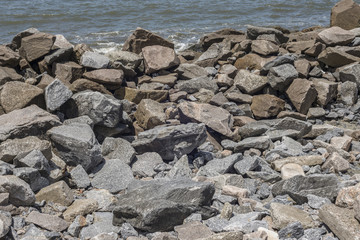 Fototapeta na wymiar pedras no mar