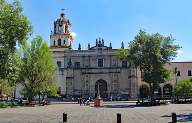 Fototapeta na wymiar Iglesia de San Juan Bautista Coyoacan Mexico