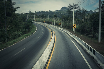 Road with dangerous curves.