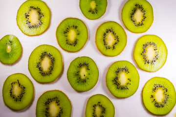 fresh kiwi fruit slices background