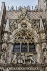 Fototapeta premium Architectural fragment of Doge Palace entrance (Palazzo Ducale, 1340) from St. Mark Square. Palace was the residence of the Doge of Venice. Veneto, Italy.