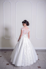 Naklejka premium Beautiful bride in wedding dress