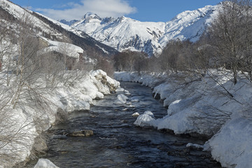 Obraz premium Rhone in Winterlandschaft, Obergoms, Wallis, Schweiz