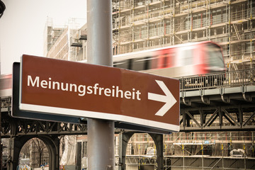 Fototapeta premium Schild 302 - Meinungsfreiheit