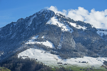 Buochserhorn mit Neuschnee, Oberdorf NW, Schweiz