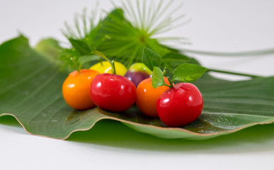 The colorful fruits sweets, Delerable Imitation Fruits is one of the popular auspicious Thai desserts.
