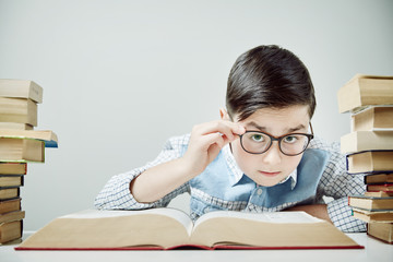 kid reading books