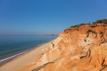 Fototapeta na wymiar Beautiful beach of Falesia, Algarve Portugal