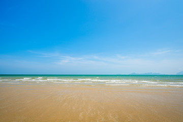 sea sand and blue sky background