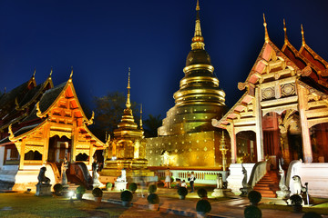 Fototapeta premium Wat Phra Singh, a Buddhist temple in Chiang Mai, Thailand