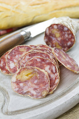 saucisson aux noix