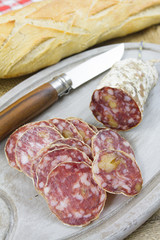 saucisson aux noix