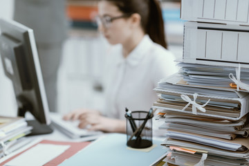 Fototapeta premium Businesswoman working in the office