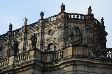 Fototapeta na wymiar Detail der Katholischen Hofkirche in Dresden