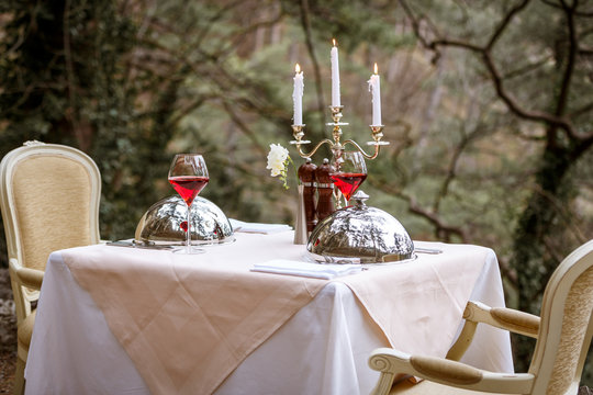 Open air served table by catering service company
