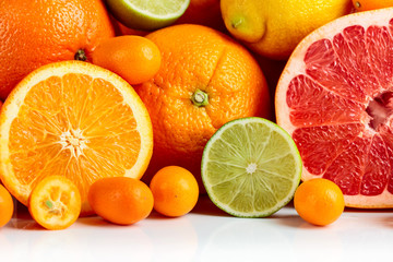 Close up of citrus fruits.