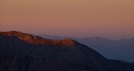 Obraz premium goodnight to the mountain