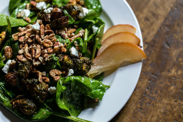 pear pecan spinach salad