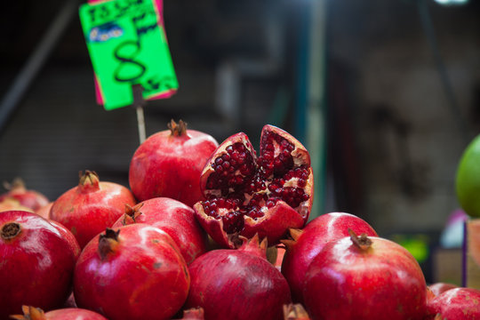 pomegranate in tel aviv market