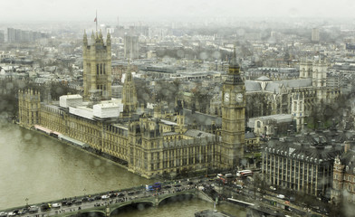 london rain parlament
