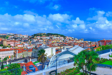 Fototapeta na wymiar View of old town Lisbon and Sao Jorge Castle from Miradouro de Sao Pedro de Alcantara. Portugal.